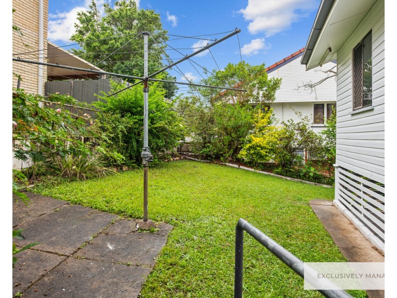 95 Wilgarning Street, Stafford Heights QLD 4053