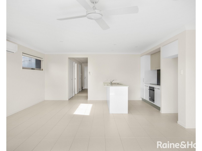 2/188 Gainsborough Drive, Pimpama QLD 4209