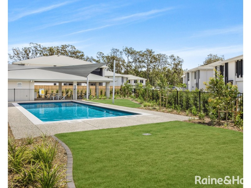 2/188 Gainsborough Drive, Pimpama QLD 4209