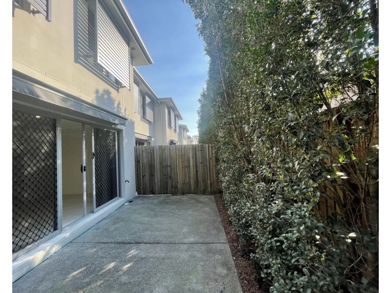 14/188 Gainsborough Drive, Pimpama QLD 4209