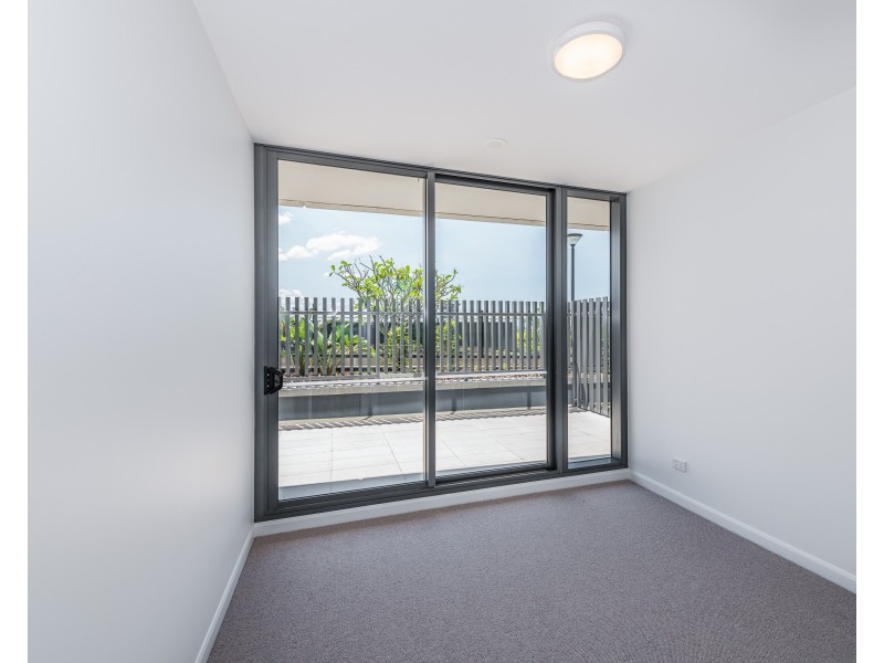 20404/300 Old Cleveland Rd, Coorparoo QLD 4151