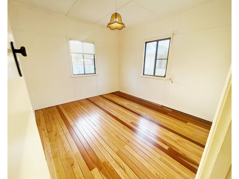 17 Wills Street, Coorparoo QLD 4151