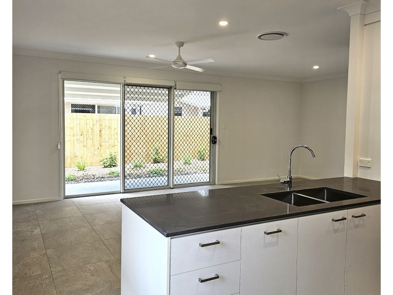 83 Cribb Avenue, Mitchelton QLD 4053