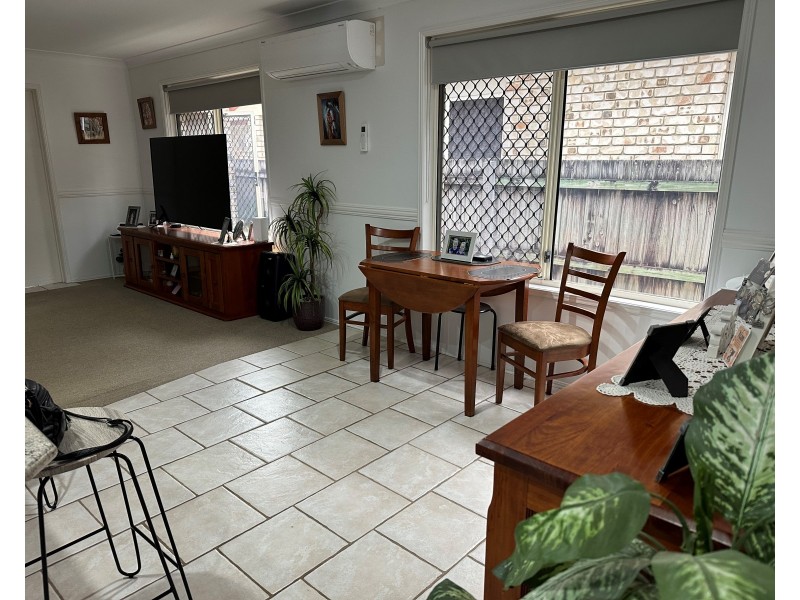 1/105 Muir Street, Labrador QLD 4215