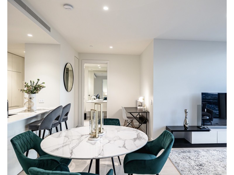 31004/24 The lanes Boulevard, Mermaid Waters QLD 4218