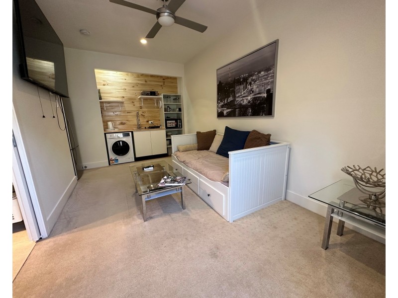 97 Yangoora Crescent, Ashmore QLD 4214