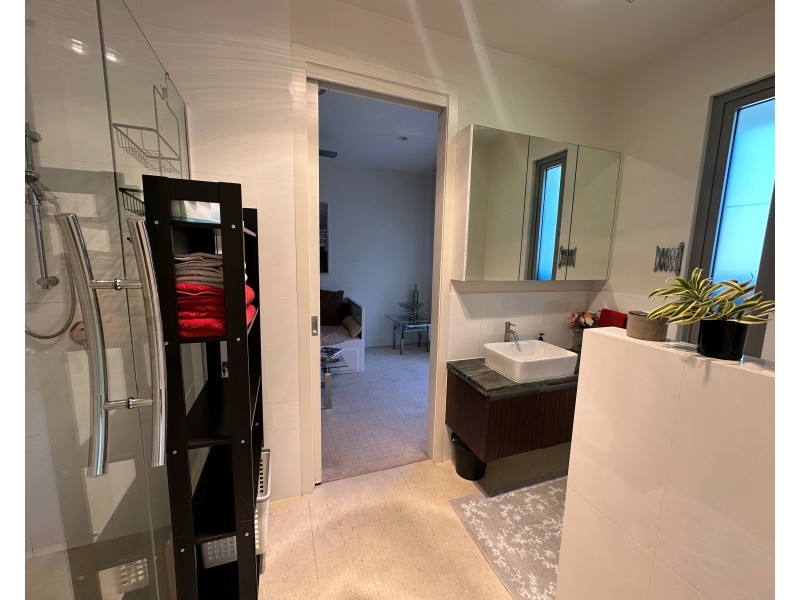 97 Yangoora Crescent, Ashmore QLD 4214