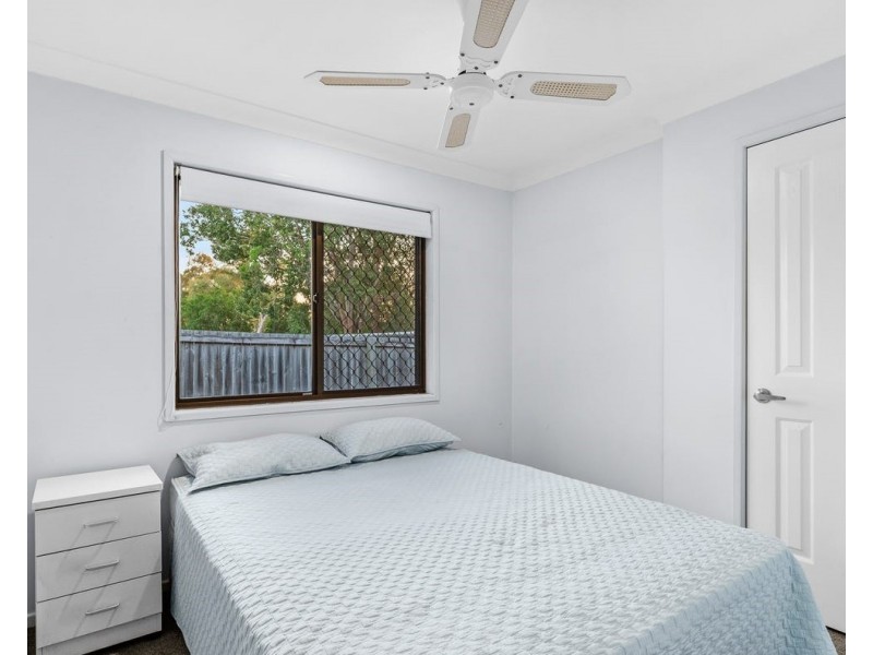 11 Ponderosa Street, Hillcrest QLD 4118