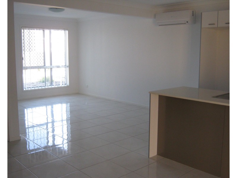 15/1 SANTA ANA LANE, Griffin QLD 4503