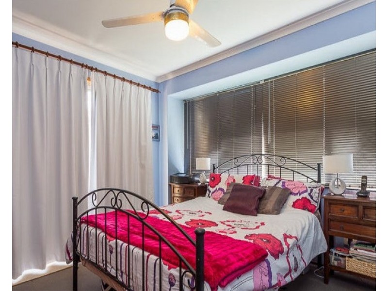 5 Bron Court, Loganlea QLD 4131