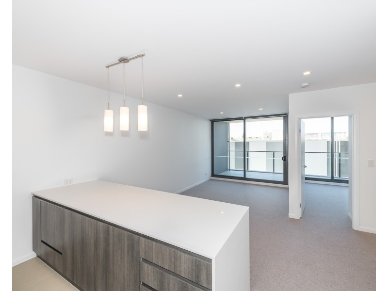 20608/300 Old Cleveland Road, Coorparoo QLD 4151