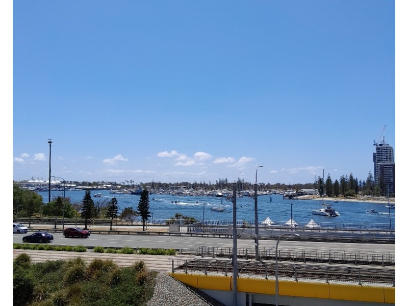 406/2 Barney Street, Southport QLD 4215