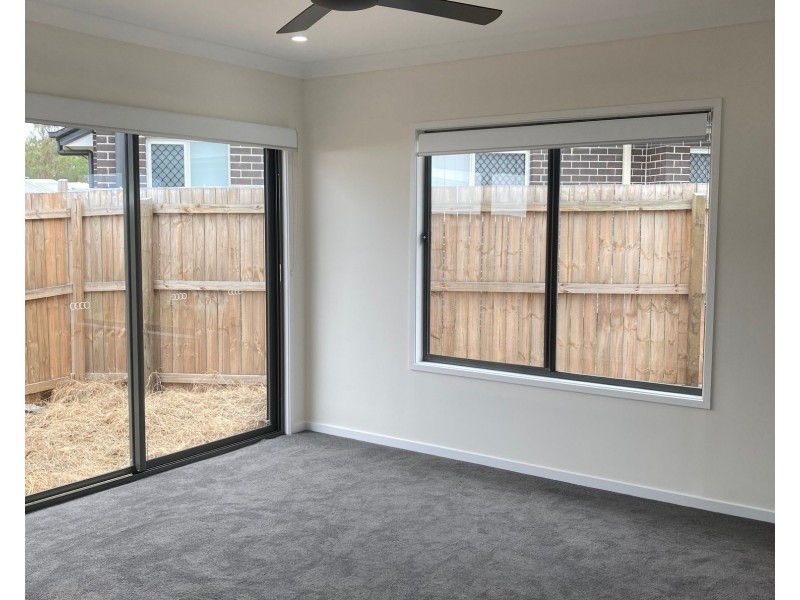 19 Olivia Street, Flinders View QLD 4305
