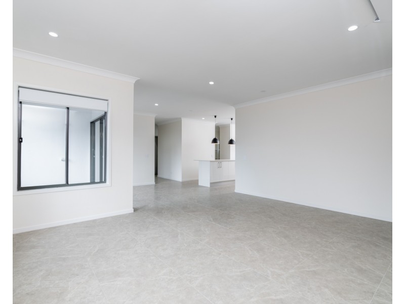 19 Olivia Street, Flinders View QLD 4305