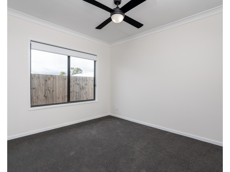 19 Olivia Street, Flinders View QLD 4305
