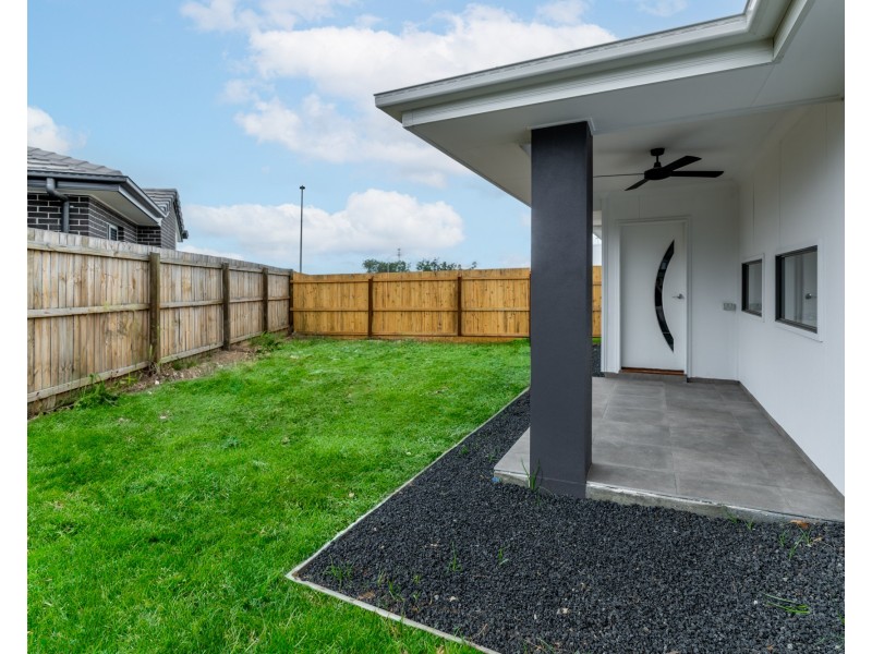 19 Olivia Street, Flinders View QLD 4305