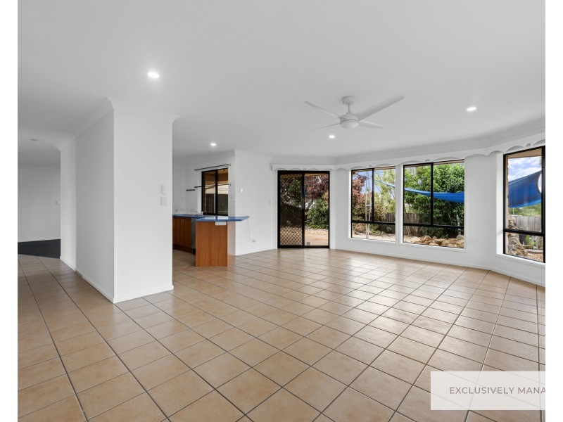 18 Vibrant Court, Dakabin QLD 4503