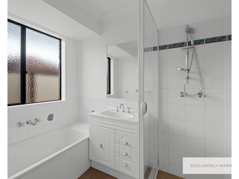 18 Vibrant Court, Dakabin QLD 4503