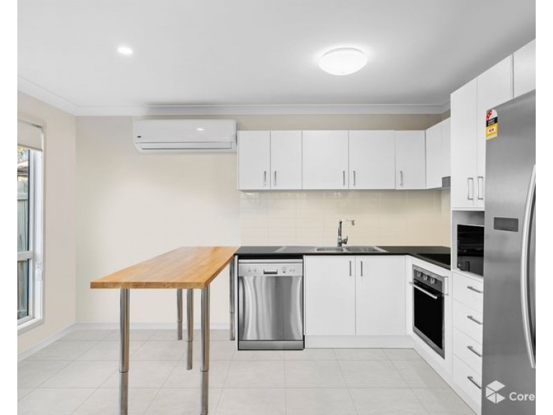 2/31 Atlantic Drive, Loganholme QLD 4129