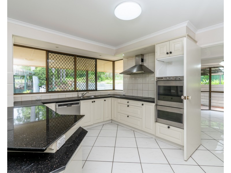 328 Johnson Road, Forestdale QLD 4118