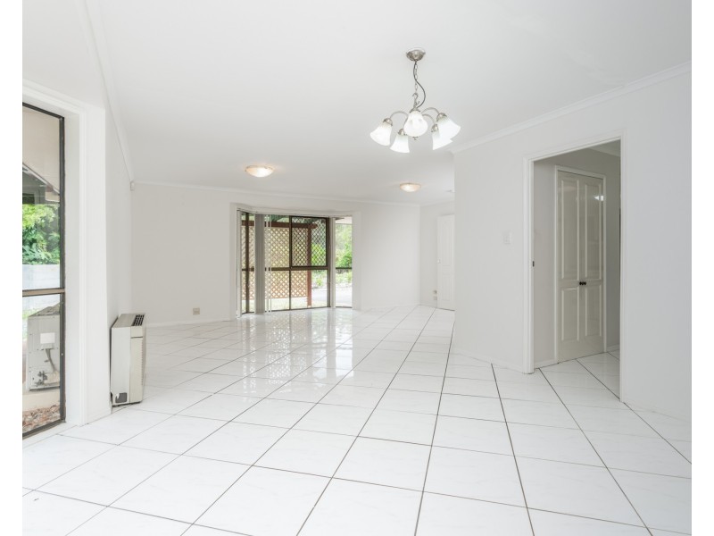 328 Johnson Road, Forestdale QLD 4118
