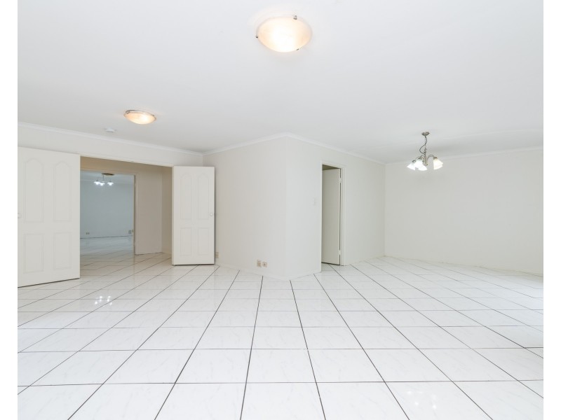 328 Johnson Road, Forestdale QLD 4118