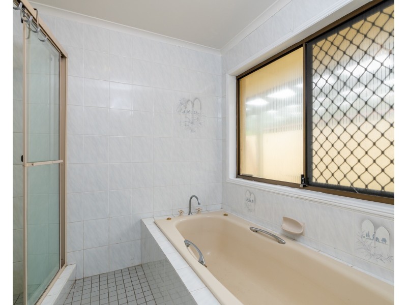 328 Johnson Road, Forestdale QLD 4118