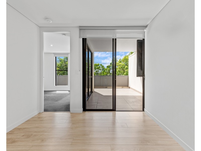 4/41 Clarence Road, Indooroopilly QLD 4068
