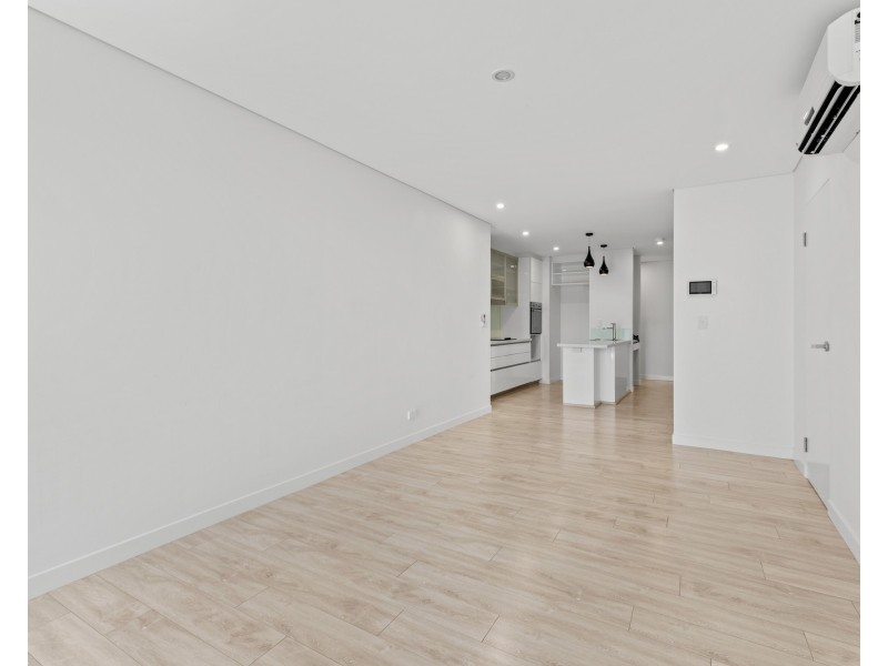 4/41 Clarence Road, Indooroopilly QLD 4068