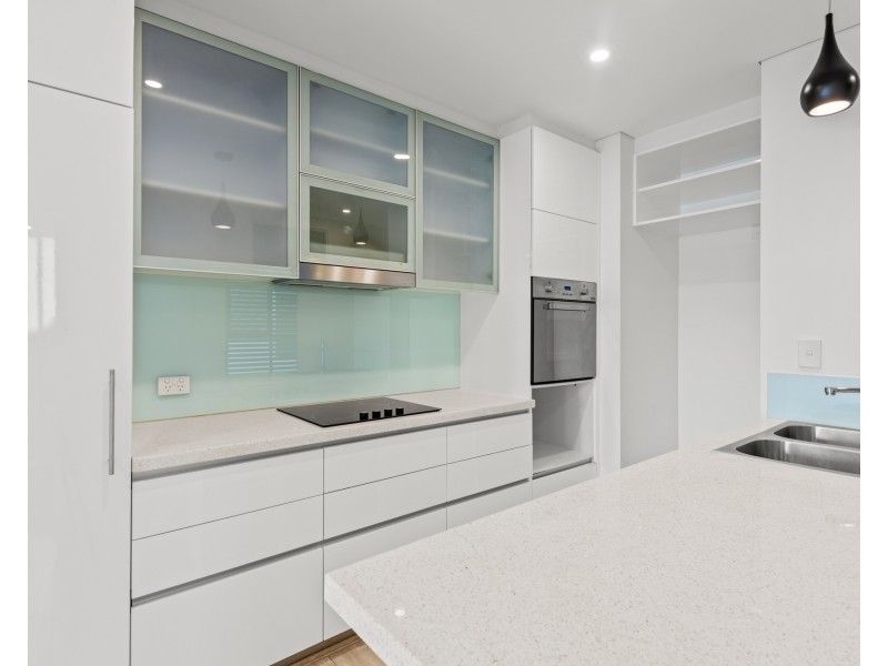 4/41 Clarence Road, Indooroopilly QLD 4068