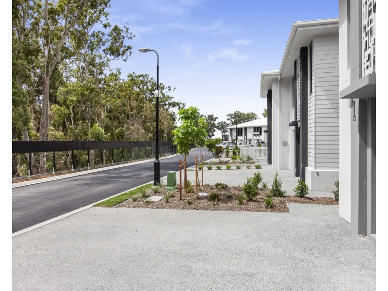 74/188 Gainsborough Drive, Pimpama QLD 4209