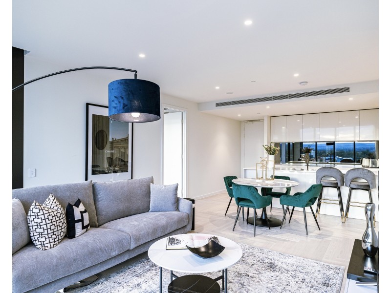 31004/24 The lanes Boulevard, Mermaid Waters QLD 4218
