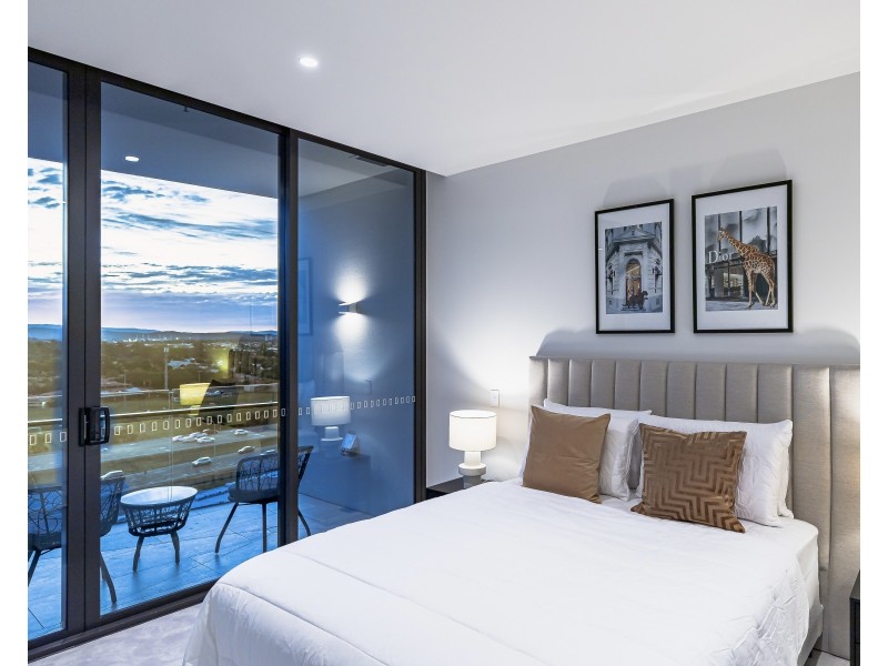 31004/24 The lanes Boulevard, Mermaid Waters QLD 4218