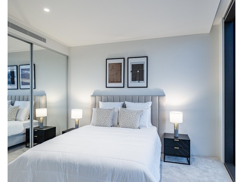 31004/24 The lanes Boulevard, Mermaid Waters QLD 4218