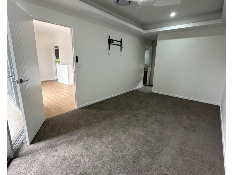 A/89 Pohlman Street, Southport QLD 4215
