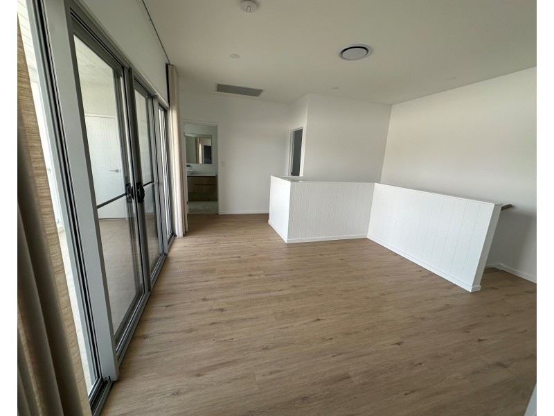 A/89 Pohlman Street, Southport QLD 4215
