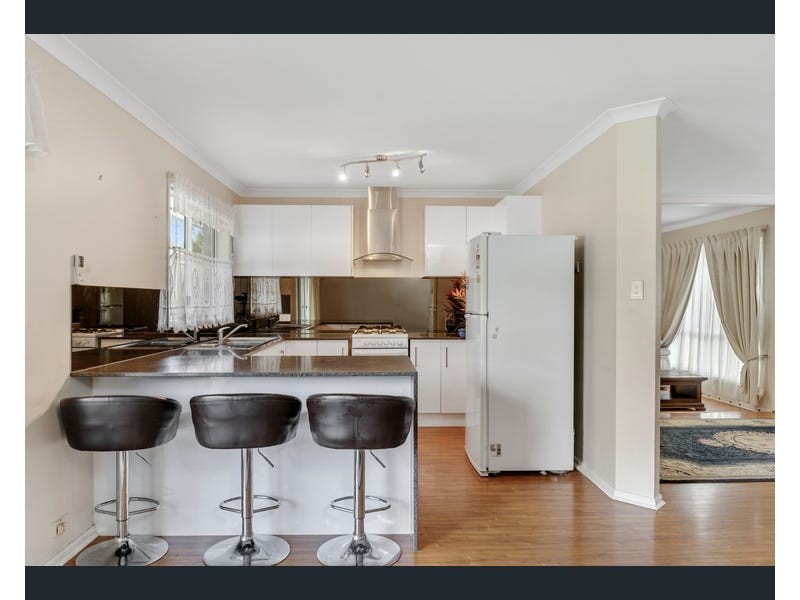 1 Rowena Court, Boronia Heights QLD 4124