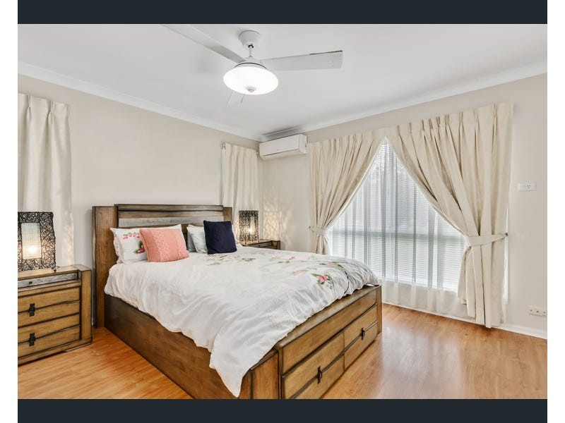 1 Rowena Court, Boronia Heights QLD 4124