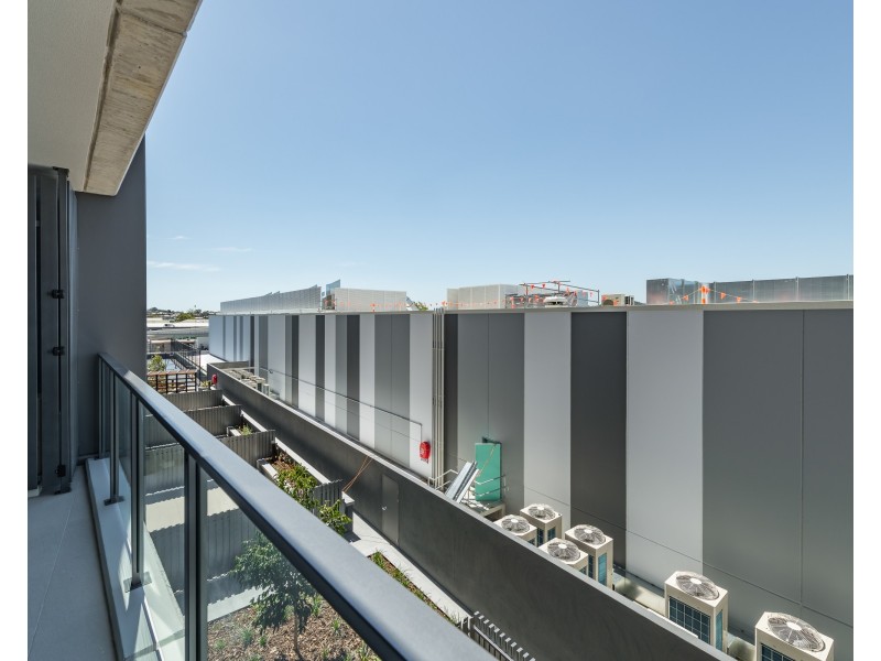 20609/300 Old Cleveland Road, Coorparoo QLD 4151