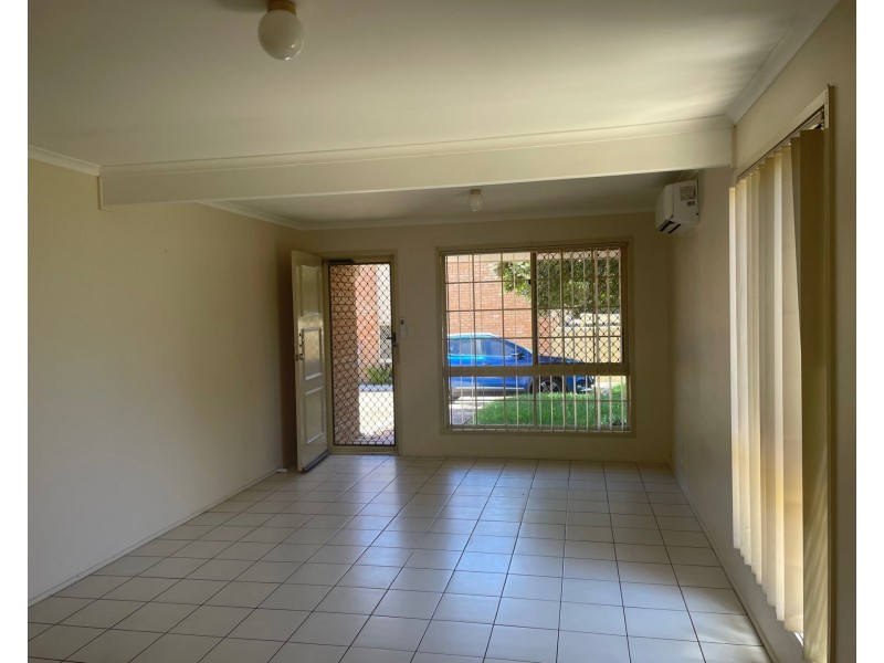 4/42 Monash Road, Loganlea QLD 4131
