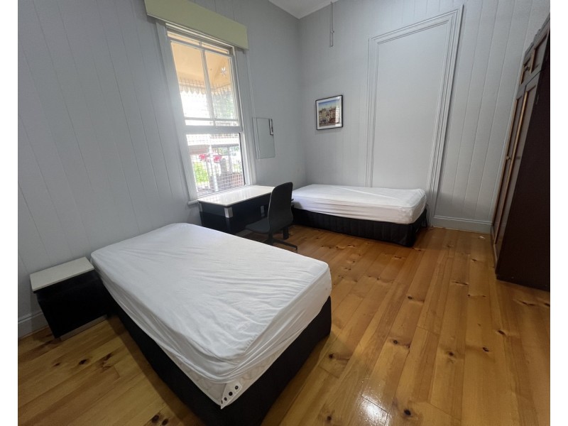 1/37 Sedgebrook Street, Spring Hill QLD 4000