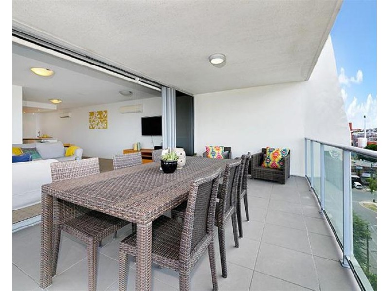 30/15 Walsh Street, Milton QLD 4064