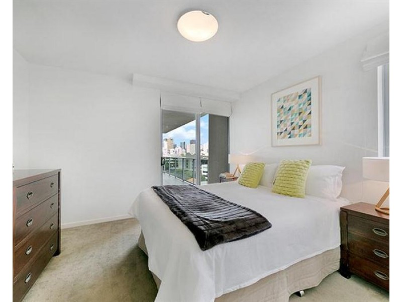 30/15 Walsh Street, Milton QLD 4064