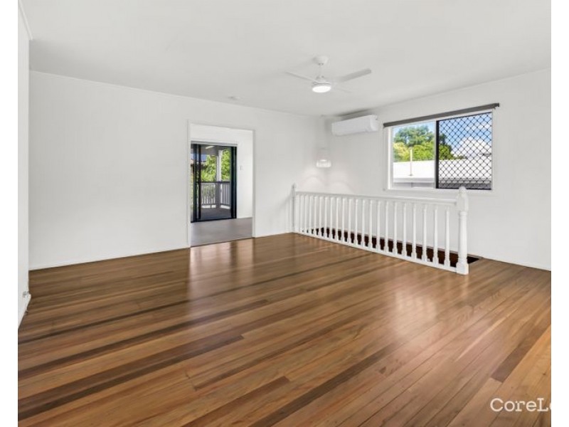 16 Boronia Drive, Southport QLD 4215