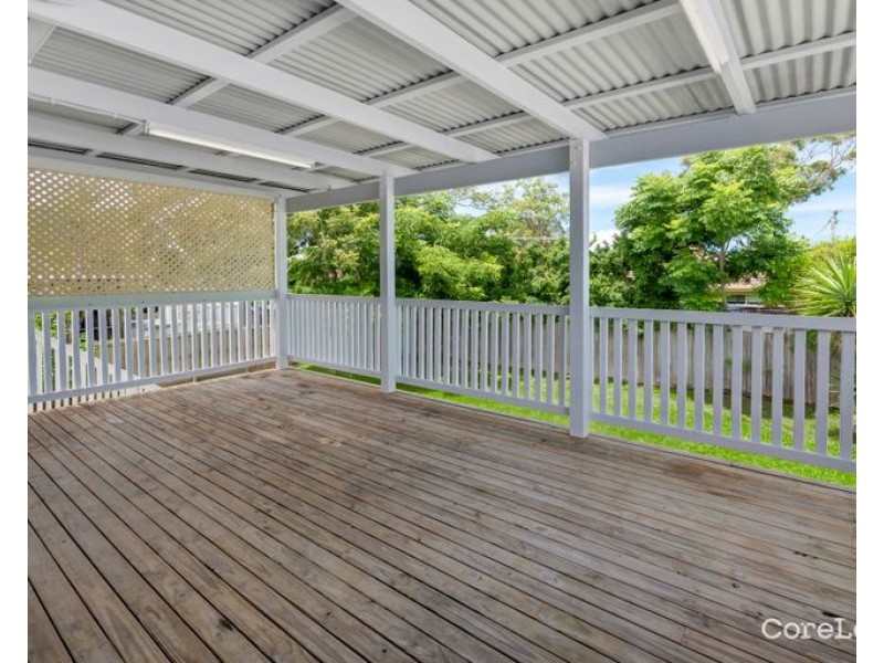 16 Boronia Drive, Southport QLD 4215