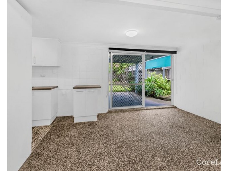 16 Boronia Drive, Southport QLD 4215
