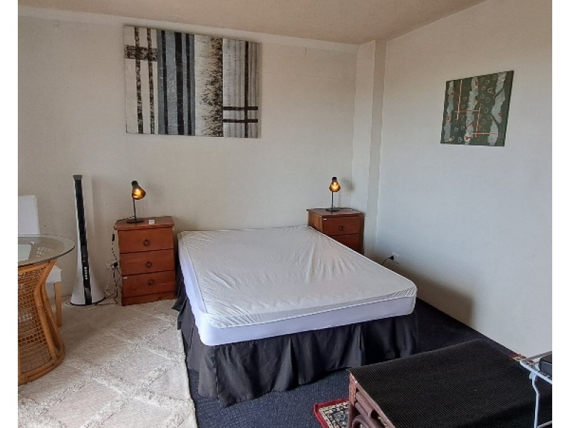 415/2 Barney Street, Southport QLD 4215