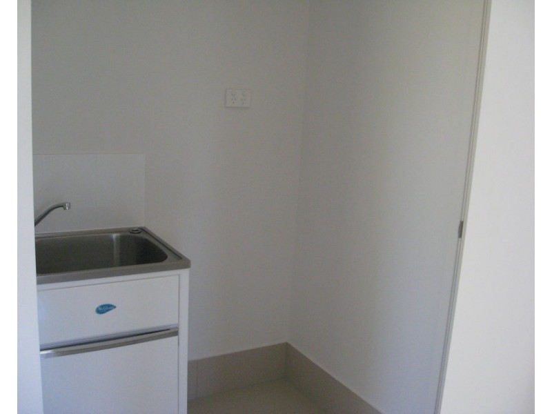 3/10 Veronica Crt, Kallangur QLD 4503
