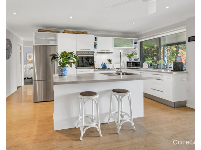 12 Heeb Street, Bundall QLD 4217