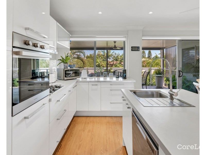 12 Heeb Street, Bundall QLD 4217